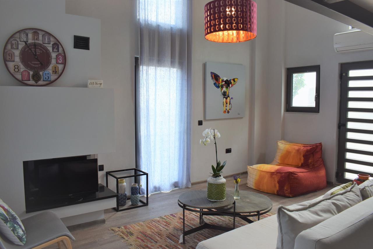 Hotel The Z Point Parga Esterno foto